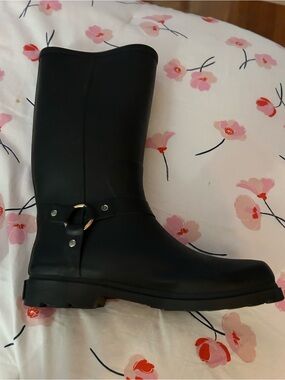 Dirty Laundry Black Rain Boots with Gold Ring Accent